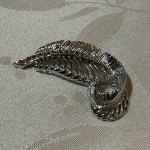 Silver Feather Brooch